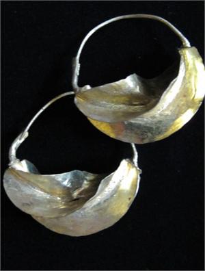 african earrings tribal fulani hoop jewelry fold twisted forming metal africans handcrafted africa american ikan kumpulan 2000 tribalmuse jewellery